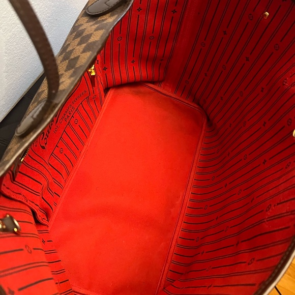 Louis Vuitton Brown Checkered Tote Bag - Picture 16 of 16